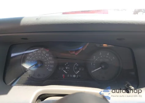 2008 Mercury Grand Marquis Gs z USA, uszkodzony, nr VIN 2MEFM74V98X612481